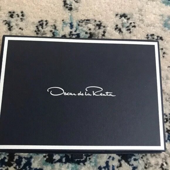 ⭐ Unique Fashion History - read description NWOT - Picture 2 of 2